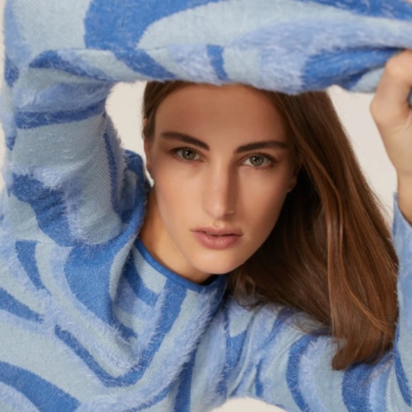 House of Sunny NWT Blue Moon Swirl Cutout Sweater Midi Dress - Sea Blue - Size 8 - Picture 2 of 13